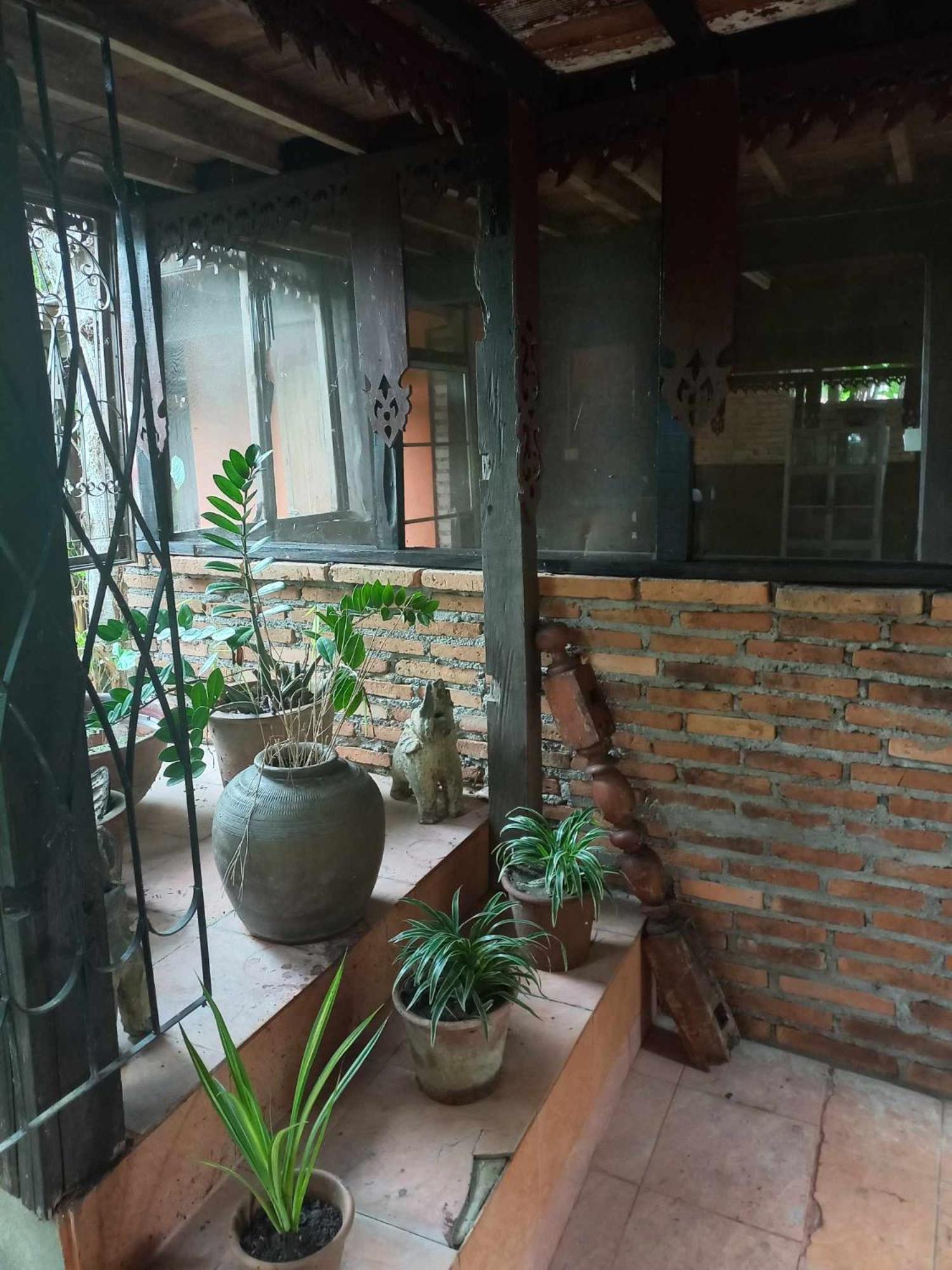 Teak House Chiang Mai Hotel Exterior photo
